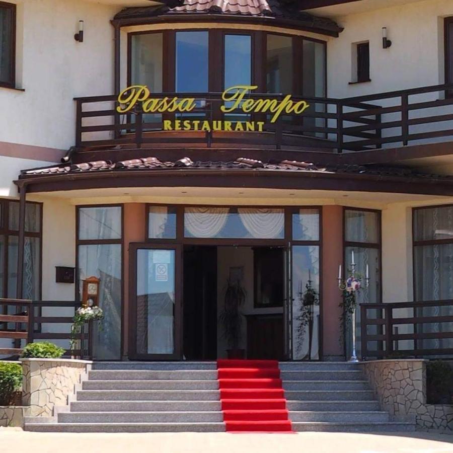 Passa Tempo Hotel Suceava Exterior foto
