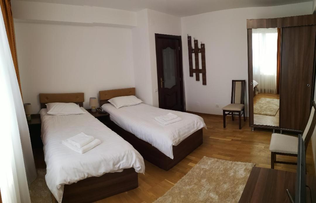 Passa Tempo Hotel Suceava Exterior foto